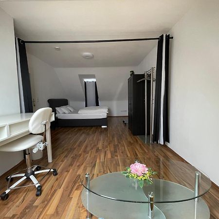 Geraeumige 3-Zimmer-Ferienwohnung Im Herzen Von カッセル エクステリア 写真