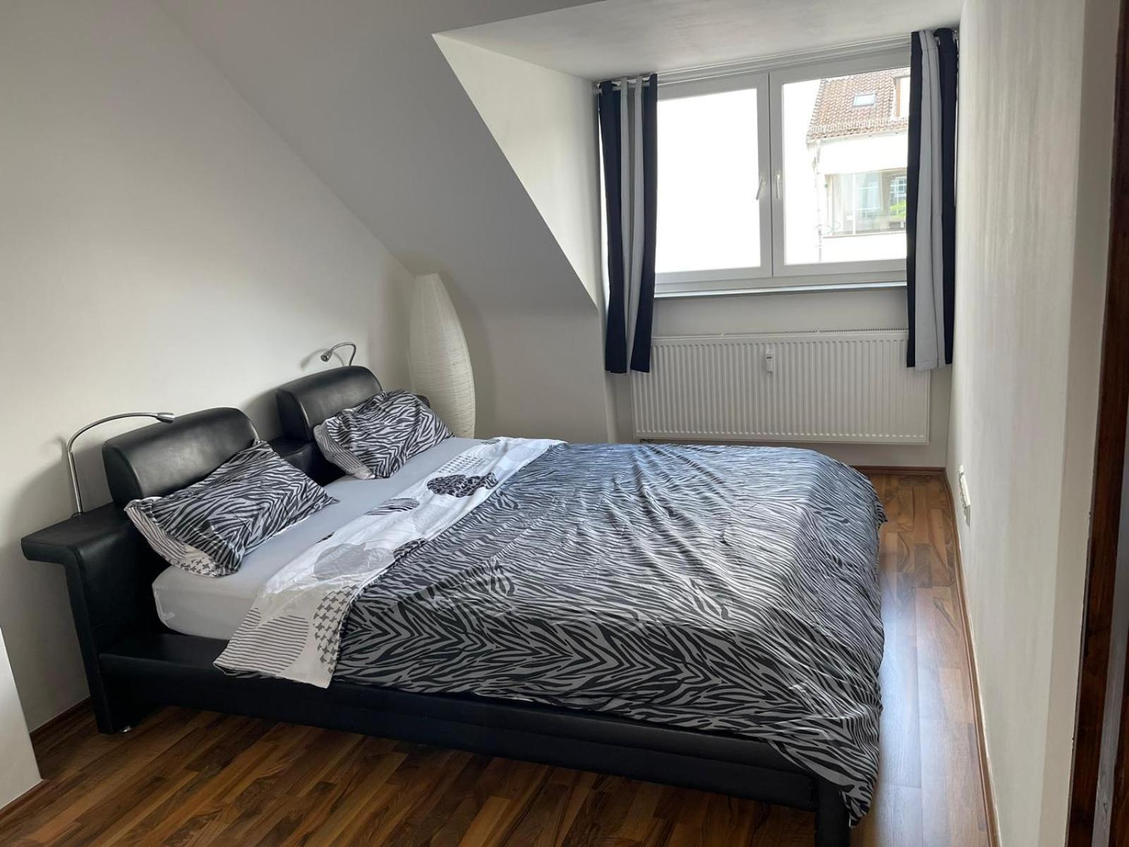 Geraeumige 3-Zimmer-Ferienwohnung Im Herzen Von カッセル エクステリア 写真