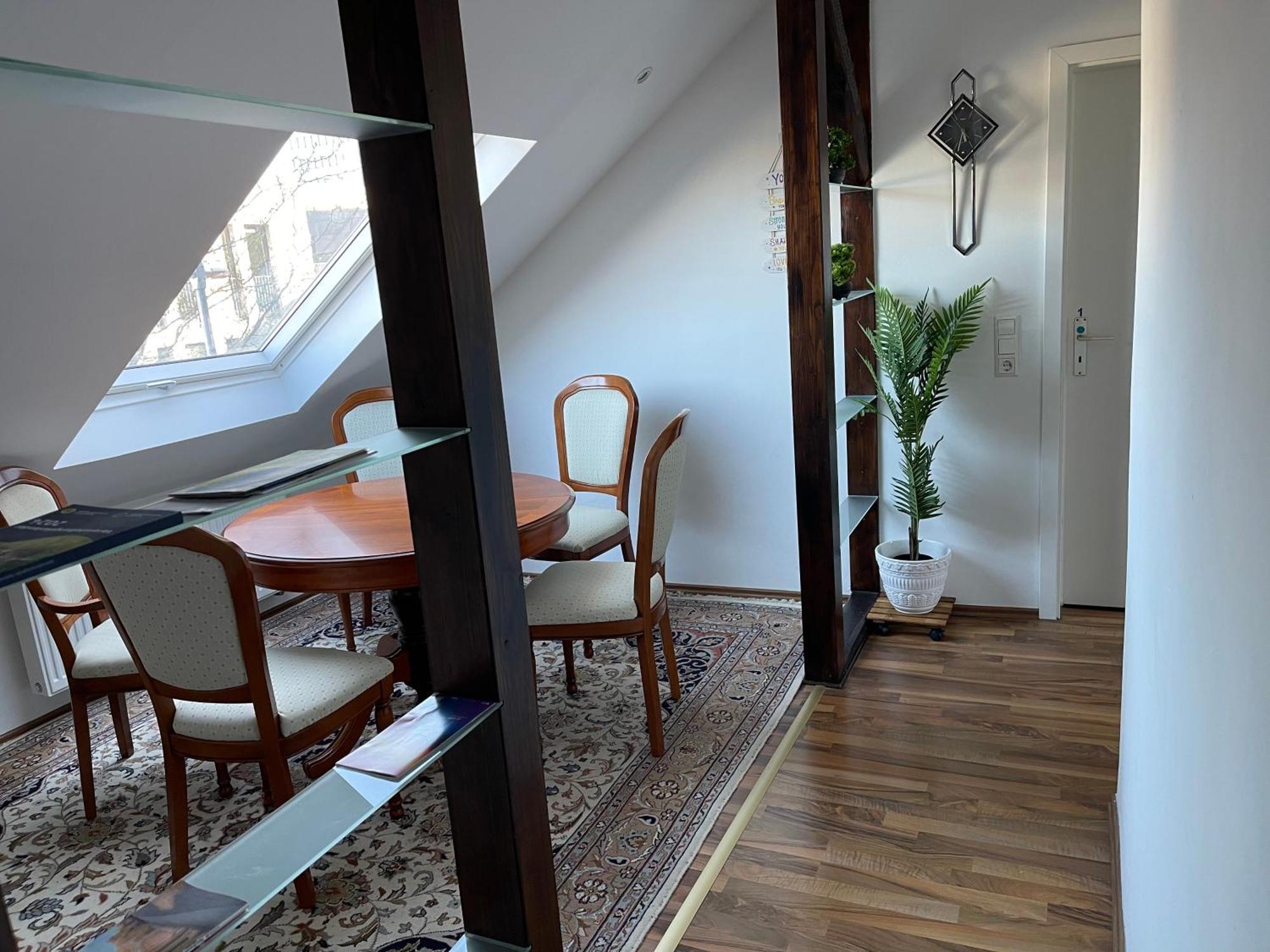 Geraeumige 3-Zimmer-Ferienwohnung Im Herzen Von カッセル エクステリア 写真